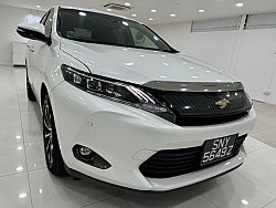 Toyota Harrier Premium 2.0A 2015 White Sunroof Rear Entertainment